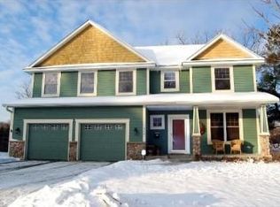 866 Montana Ave W, Saint paul, MN 55117