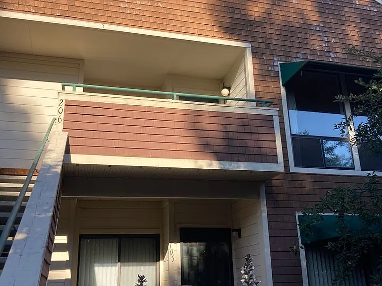 901 Russell Ave #206 — Photo 1