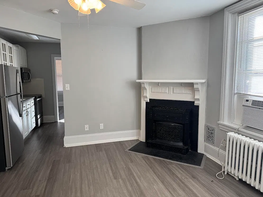 1 bed, 848 sqft, $1,475 — Photo 3