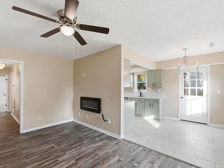 4930 Buford Ave #4930 — Photo 7