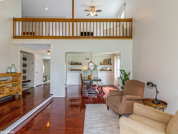 3rd image of 420 Churchill Ct