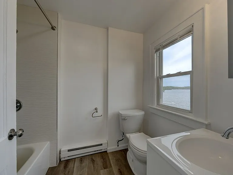 41 E High St #31 — Photo 13