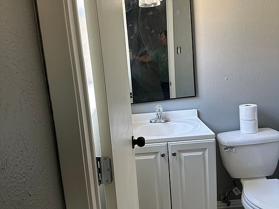 5th image of 1115 Burgess Ct