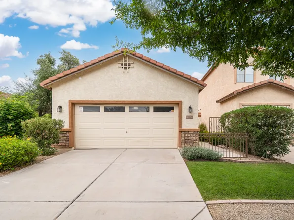 932 S Balboa Dr, Gilbert, AZ 85296