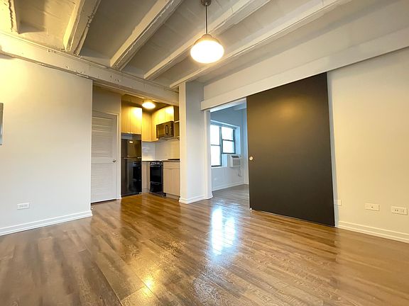 5th image of 5728 N Winthrop Ave #510