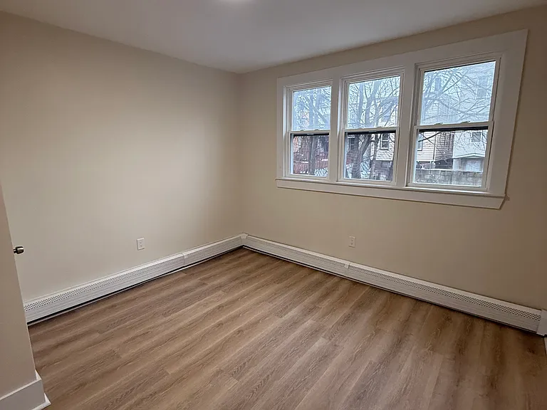 310 Danforth Ave #2 — Photo 13