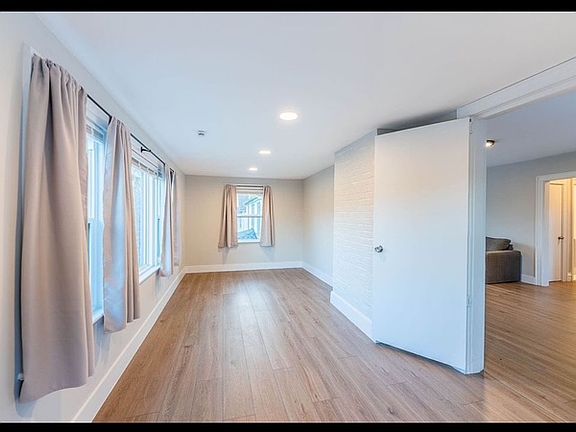 3rd image of 4116 169th St Floor 2
