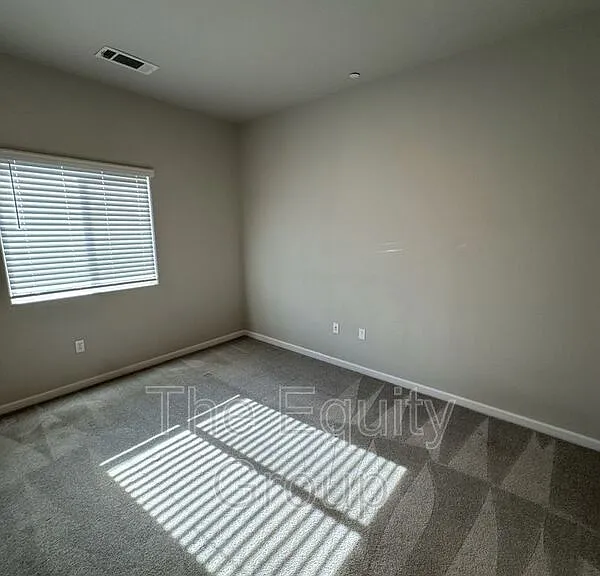 514 S Summit St #103 — Photo 11
