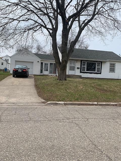 1st image of 309 N 14th St