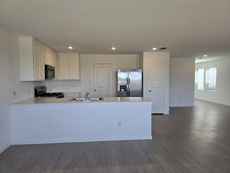 400 Backcountry Dr