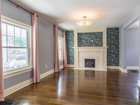 3rd image of 3516 Cherry St