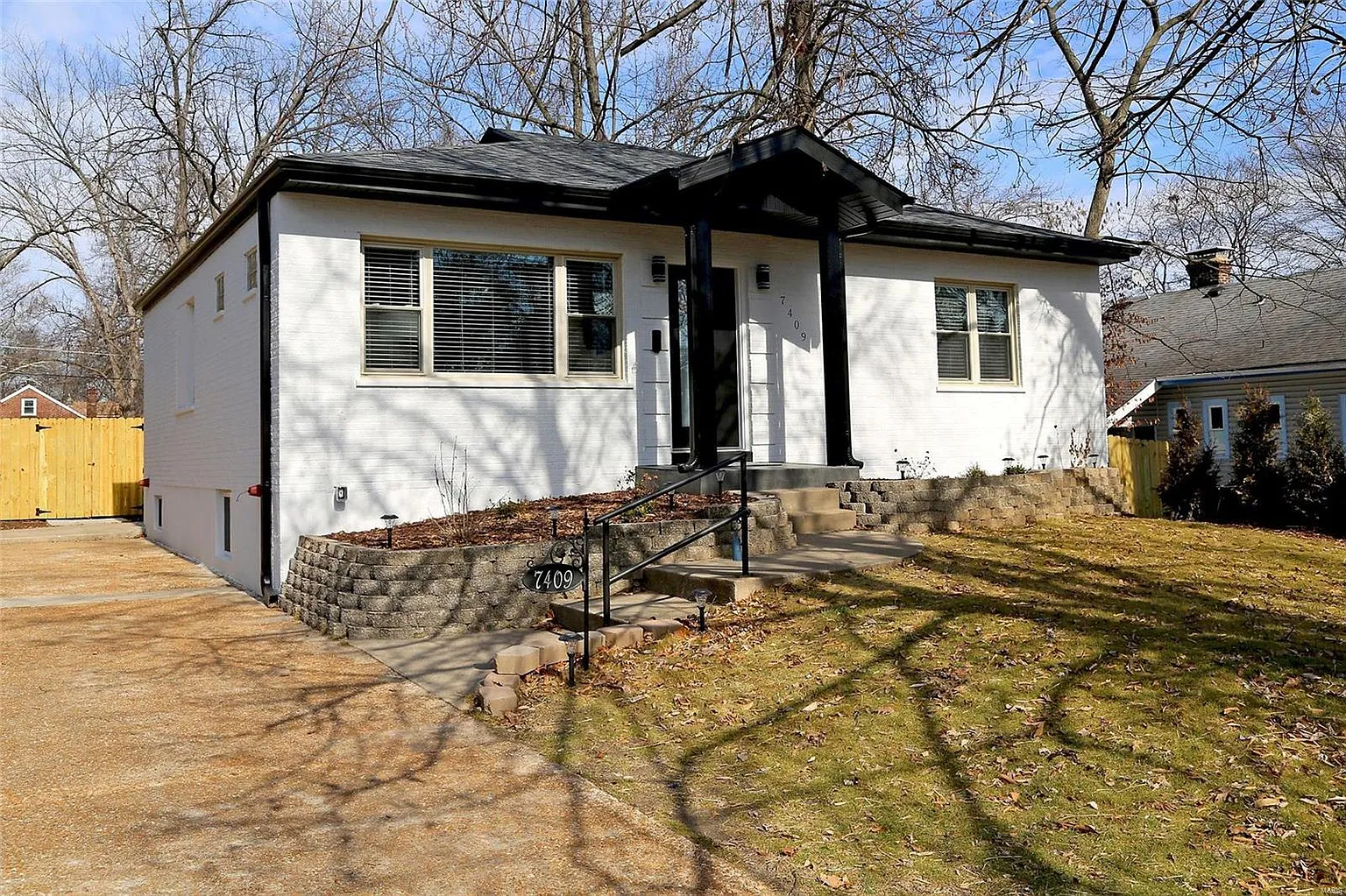 7409 Lynn Ave photo 1