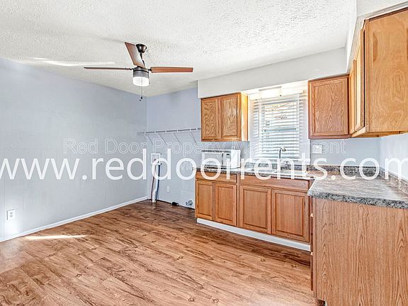 4th image of 1449 S Leland Ave