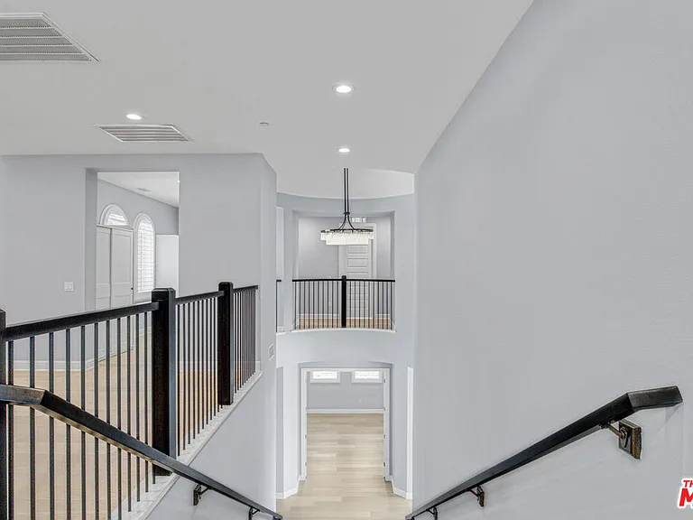 20326 W Liverpool Way — Photo 25