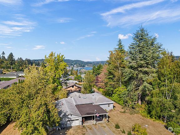 4th image of 7714 Stinson Avenue