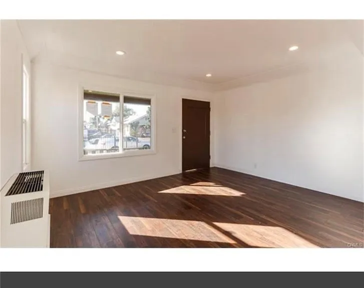 317 W 51st St — Photo 5
