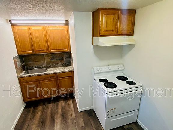 3rd image of 4335 Fallon Dr Unit 8