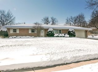 4813 Crescent Dr, Rockford, IL 61108
