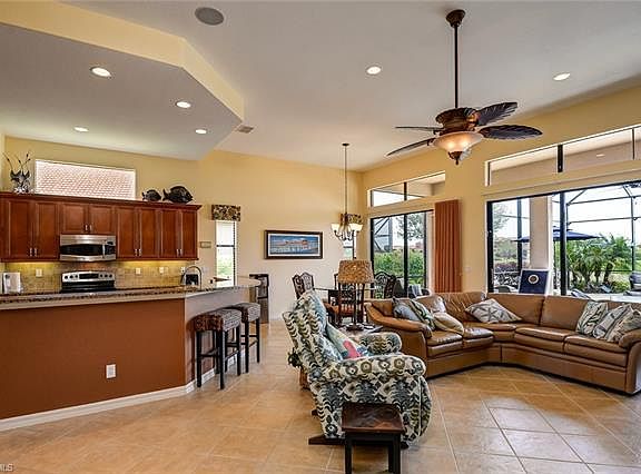 5th image of 8610 Mercado Ct