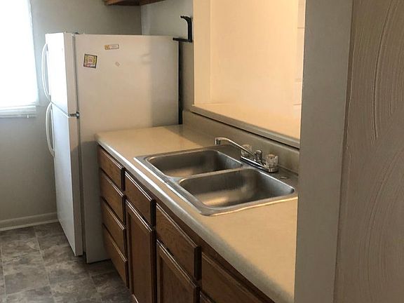 3rd image of 9557 18th Bay St APT 10