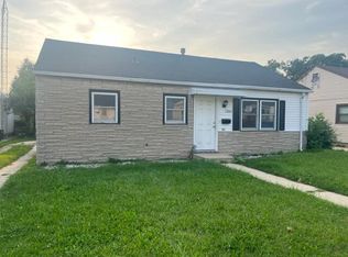 1206 Howard St, Racine, WI 53404