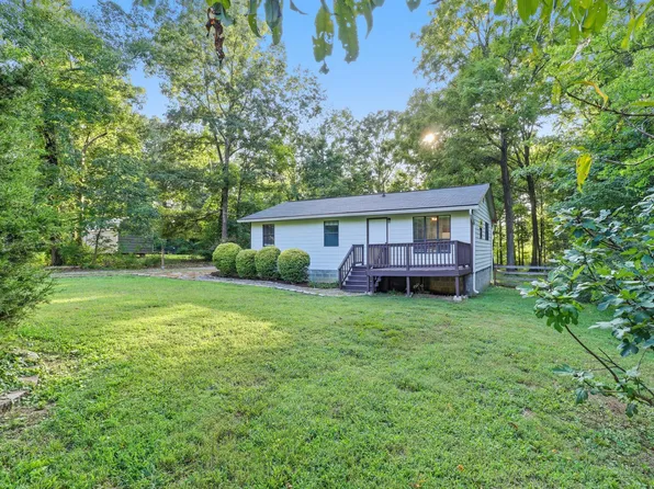 49 M E Arnold Dr, Ringgold, GA 30736