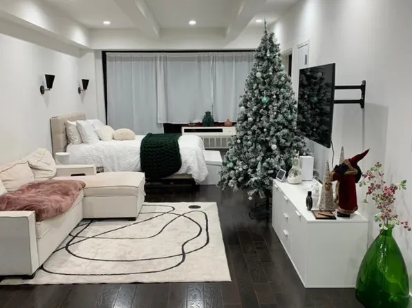 2183 3rd Avenue image 1 of 12