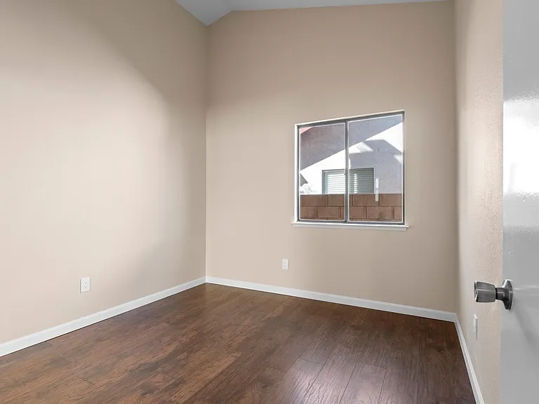 3843 Castala Dr — Photo 9