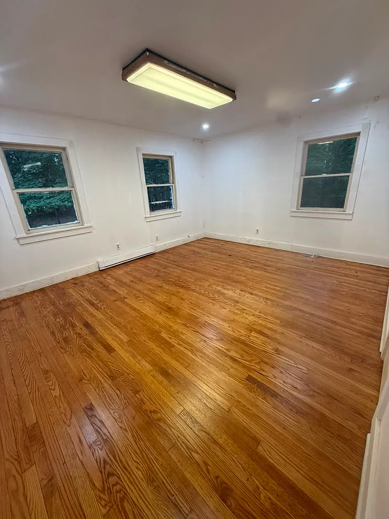 4 bed, 1760 sqft, $3,300 — Photo 4