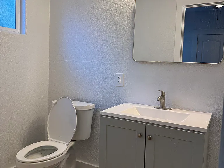 728 E Fremont St — Photo 13
