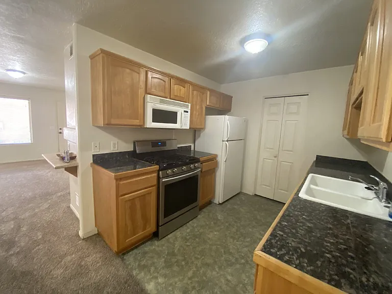1238 W 360 N #12 — Photo 3