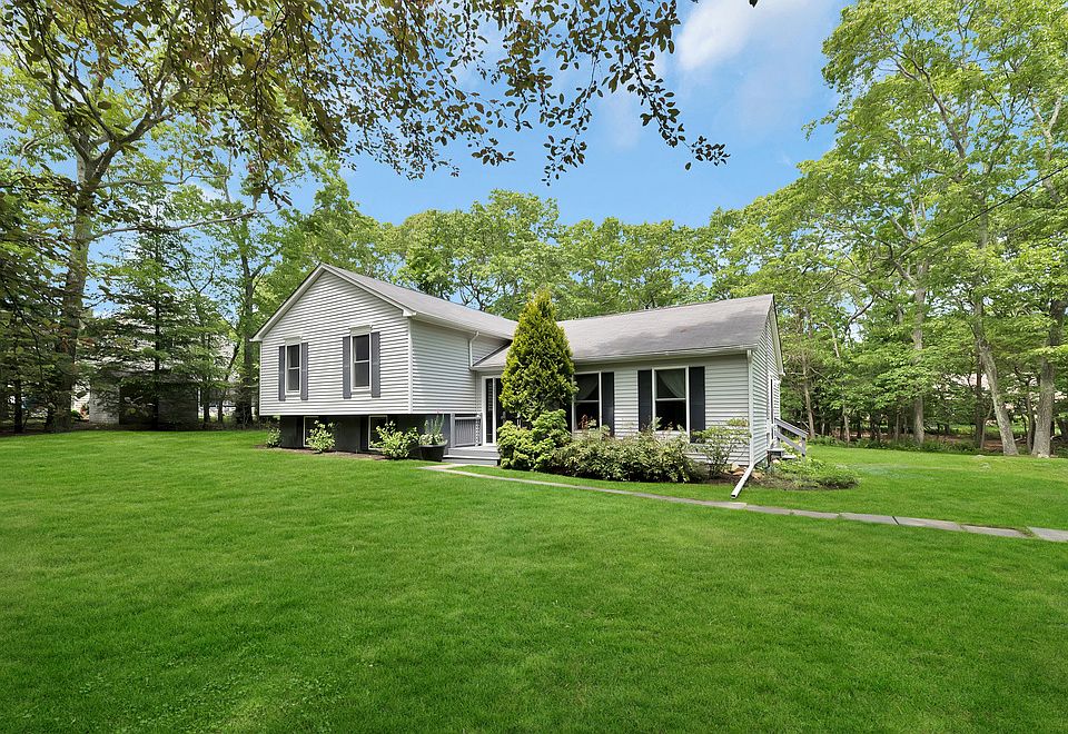 34 Hartley Blvd, East Hampton, NY 11937 Zillow