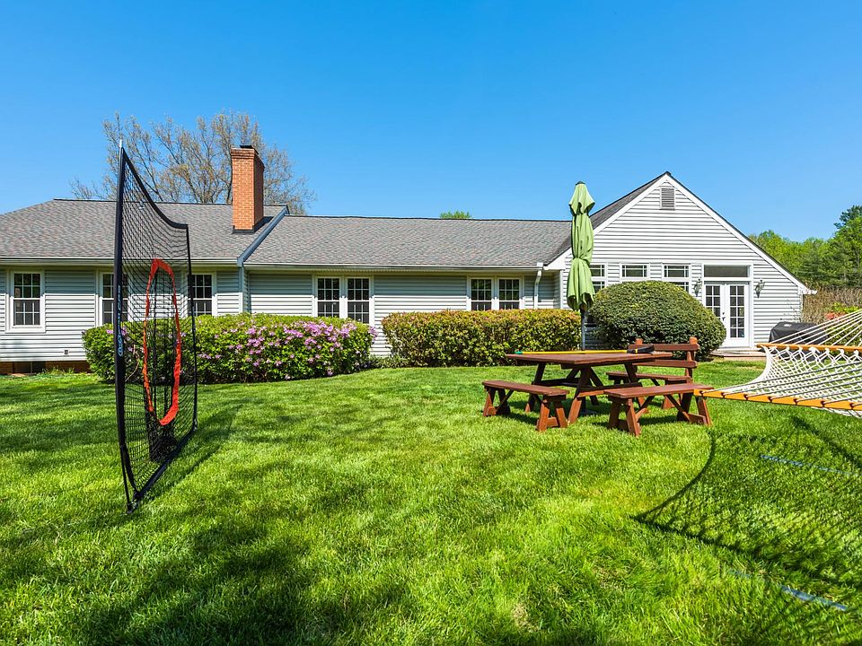 1st image of 9503 Locust Hill Dr