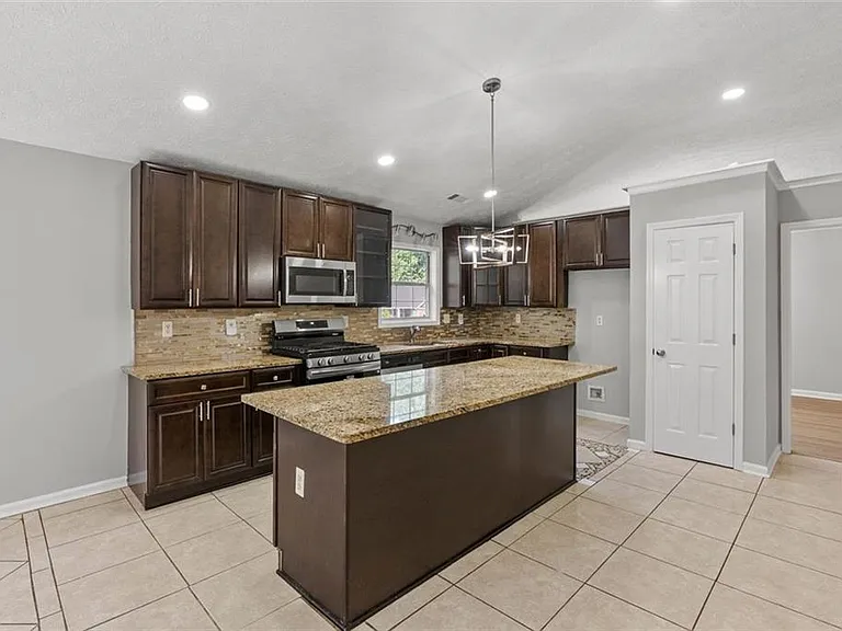 4680 Sterling Oaks Ct — Photo 16