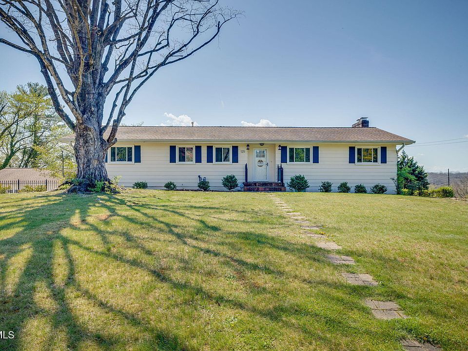 1st image of 125 Meadow Wood Dr