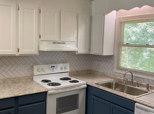 1391 15th Ave NE, Hickory, NC 28601