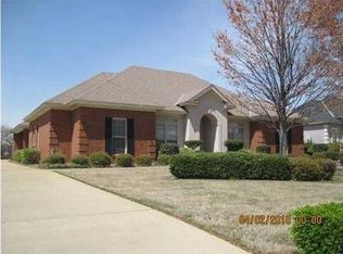 1812 Parkview Dr S, Montgomery, AL 36117