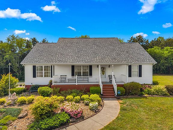3rd image of 2598 Plantation Dr