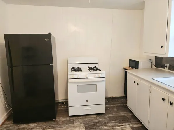 216 S Avenue I APT 6, Portales, NM 88130