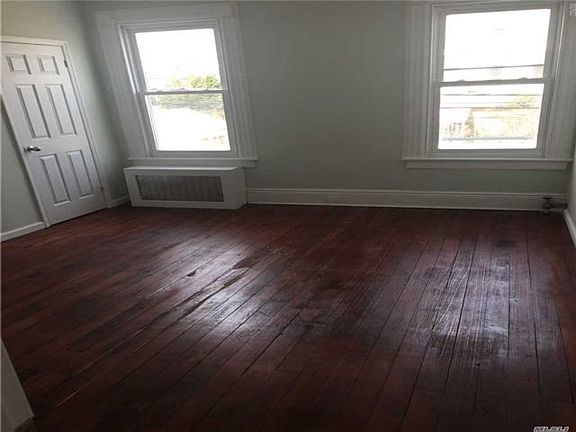 2nd image of 10216 91st Ave