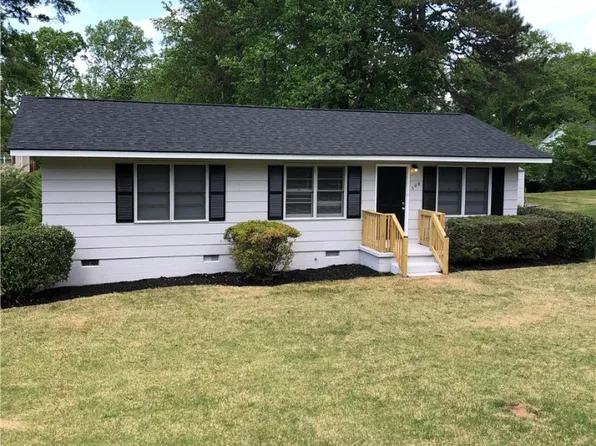 508 Thomas Heights Cir, Seneca, SC 29678