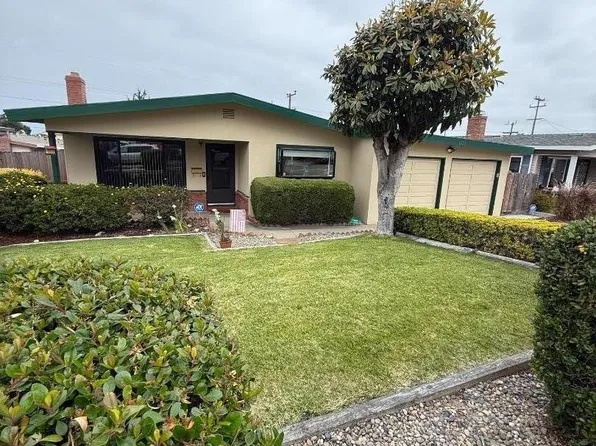3253 Fitzgerald Cir, Marina, CA 93933