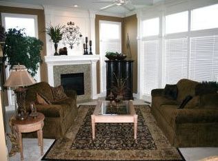 14737 Maple St, Overland Park, KS 66223