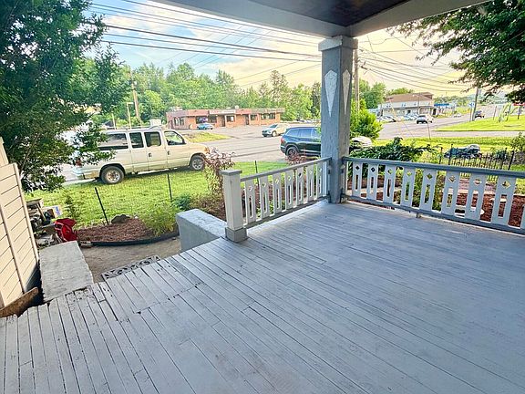5th image of 2287 Sans Souci Pkwy