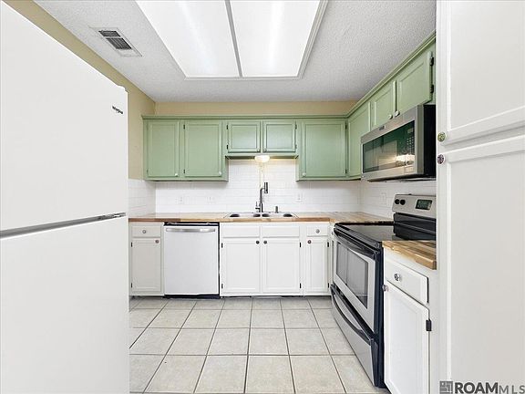 4th image of 16044 S Harrells Ferry Rd