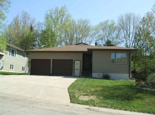 1128 23rd St NW, Minot, ND 58703