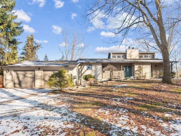 13855 Belding Rd NE, Belding, MI 48809