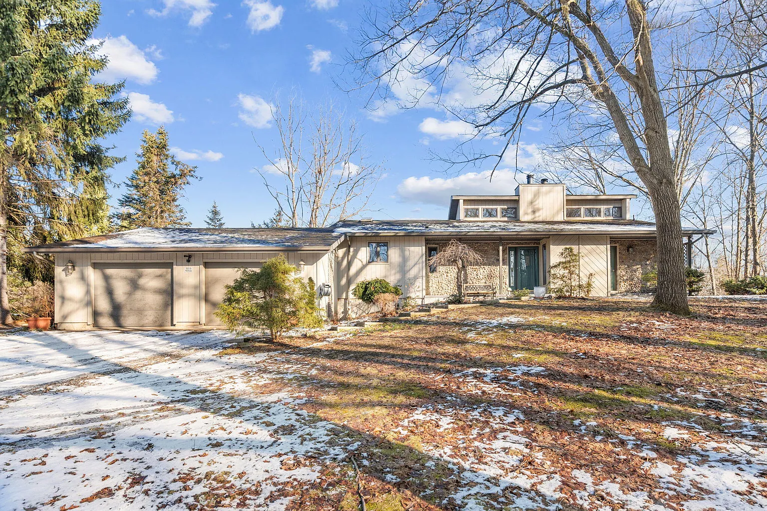 13855 Belding Rd NE photo 1