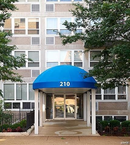 1st image of 210 N 17th St Unit 403