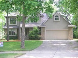 6030 Stonehaven Ct, Midland, MI